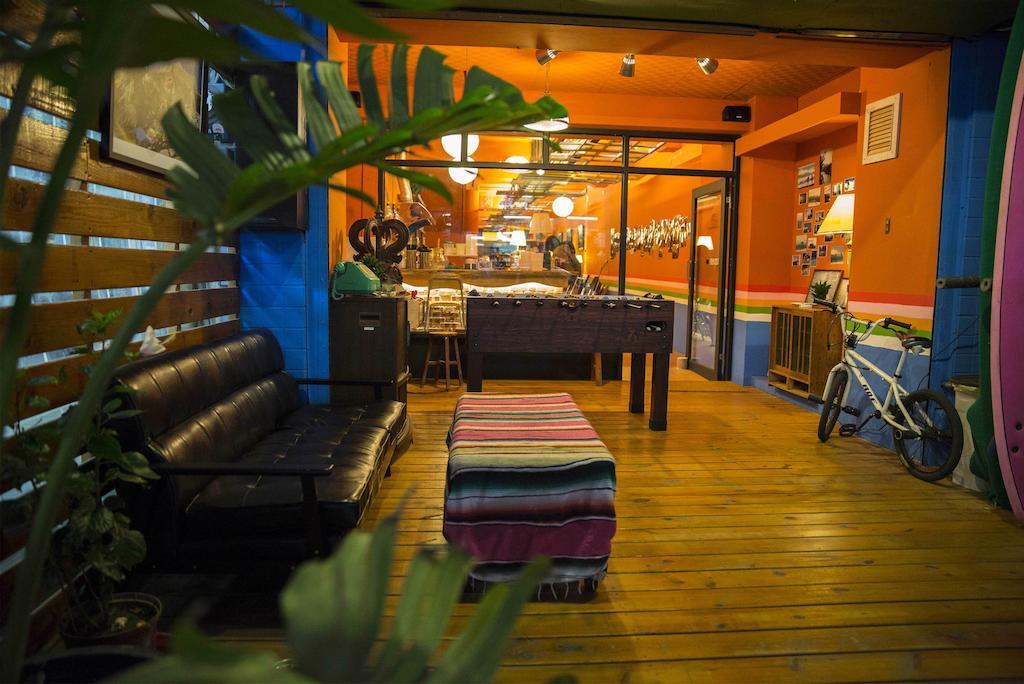 Rainbow Wave Surfing Hostel Старе місто Хенчун Екстер'єр фото